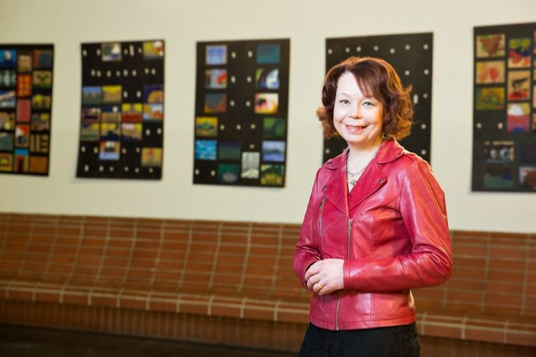 PIDETÄÄN KAIKKI MUKANA MYÖS DIGIMAAILMASSA